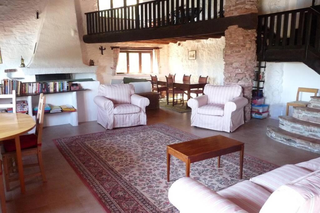 Villa La Bergerie, With Private Pool And Garden à Lodève Extérieur photo